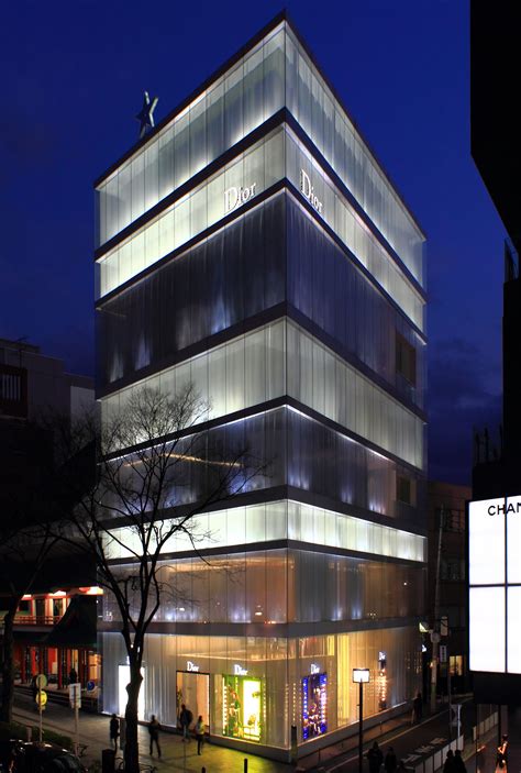 christian dior building.